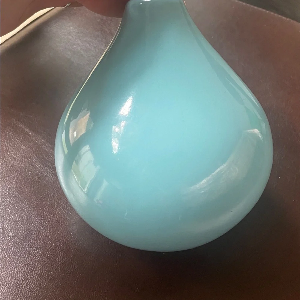 N/A this vase